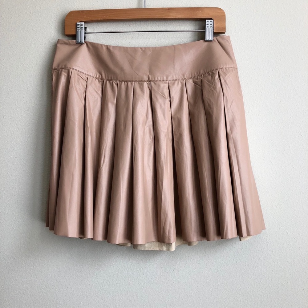 Forever 21 Pleated Mini Skirt in Blush